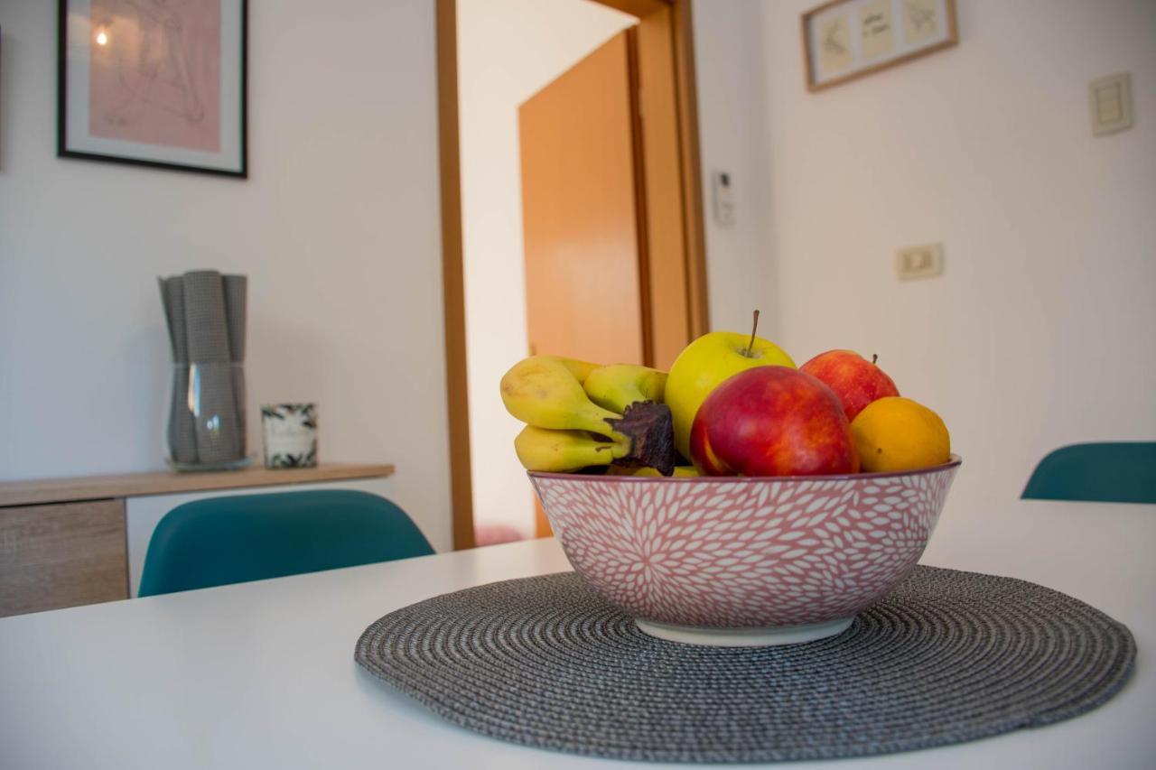 Apartment Lucija, Stinjan PUY Exterior foto